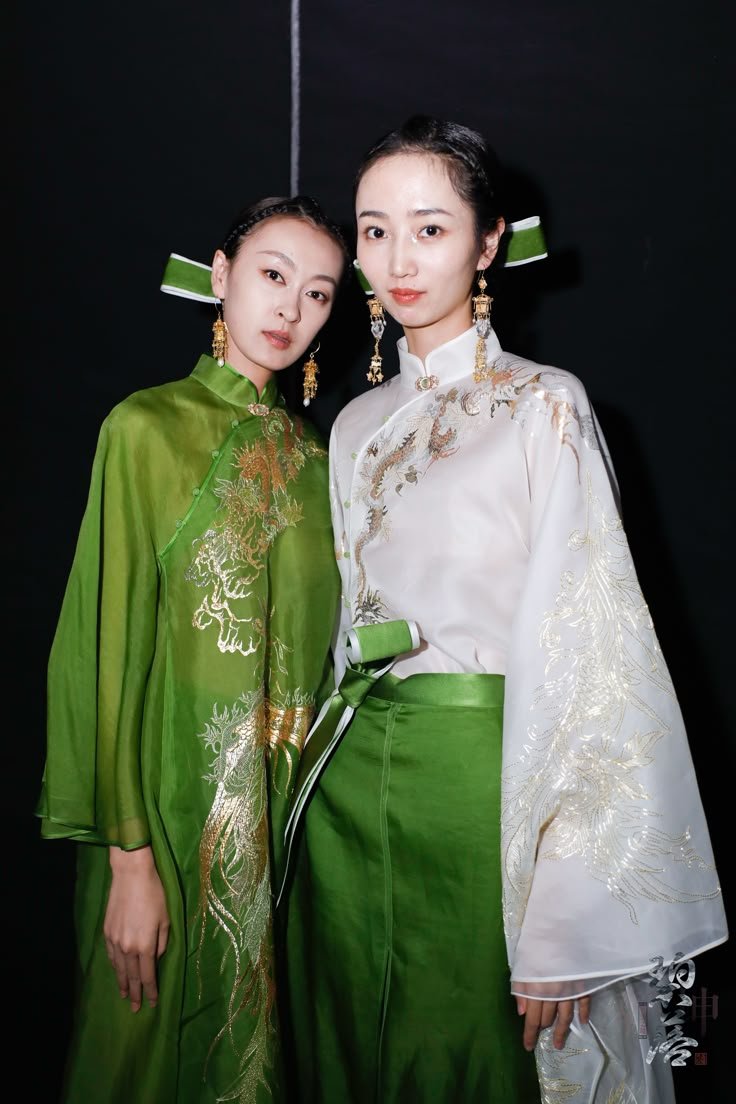 Asian Fashion Trends That Are Taking Over Global Runways in 2025